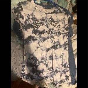 Hollister, blue and white, medium
